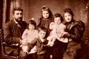 Thomas and Mary Hussey and family Photo of Thomas and Mary Hussey and family